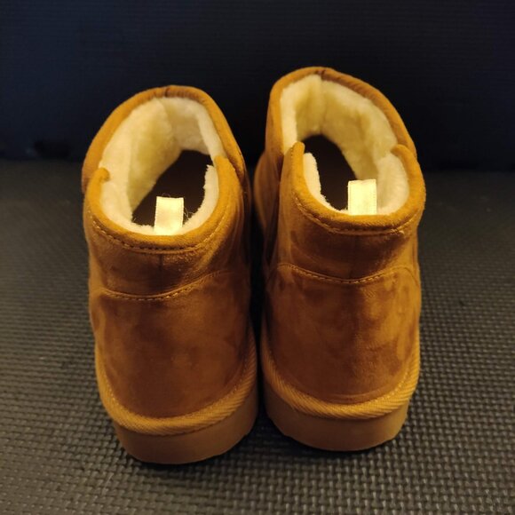 Old Navy Faux Fur-Lined Booties in Chestnut Size 8 NEW - Picture 3 of 6